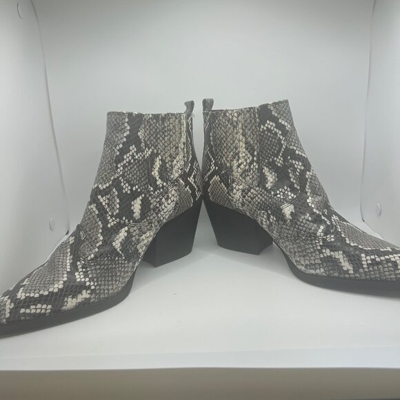 Sam Edelman Womens Snake Print Booties Block Heel Pointed Toe 7 Black & White Fa - Picture 6 of 10